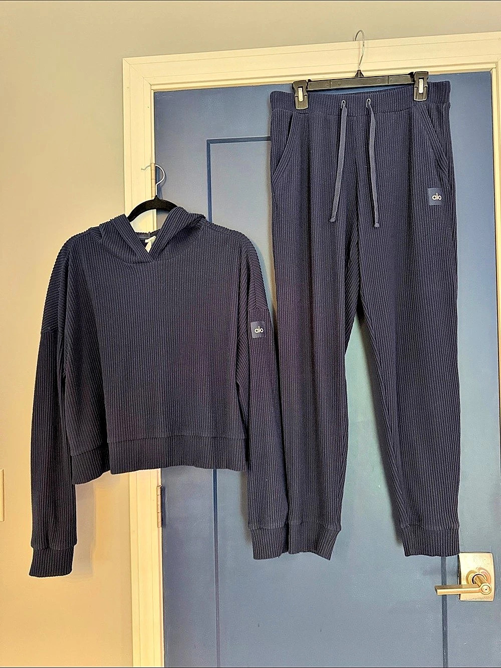 Alo Ribbed Hoodie Jogger Set in Navy Blue Size Large Like New
